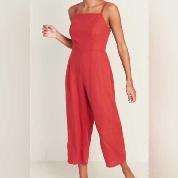 Old Navy Pants - Old Navy Cropped Jumpsuit